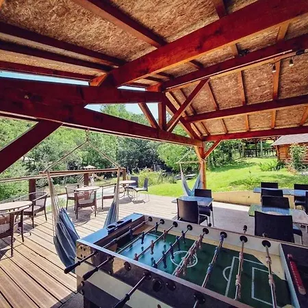 Zecamping 2 Pet Friendly Piscine Snack Bar Et Restaurant 2*