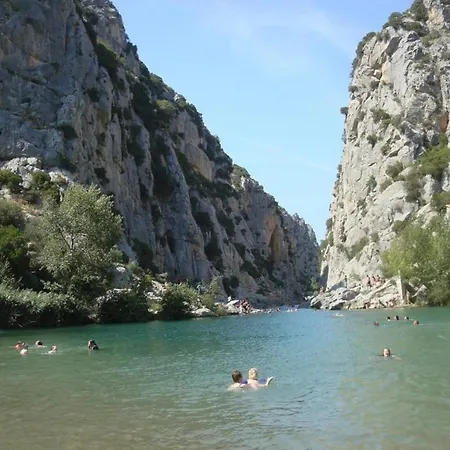 Zecamping 2 Pet Friendly Piscine Snack Bar Et Restaurant Fenouillet (Pyrenees-Orientales)
